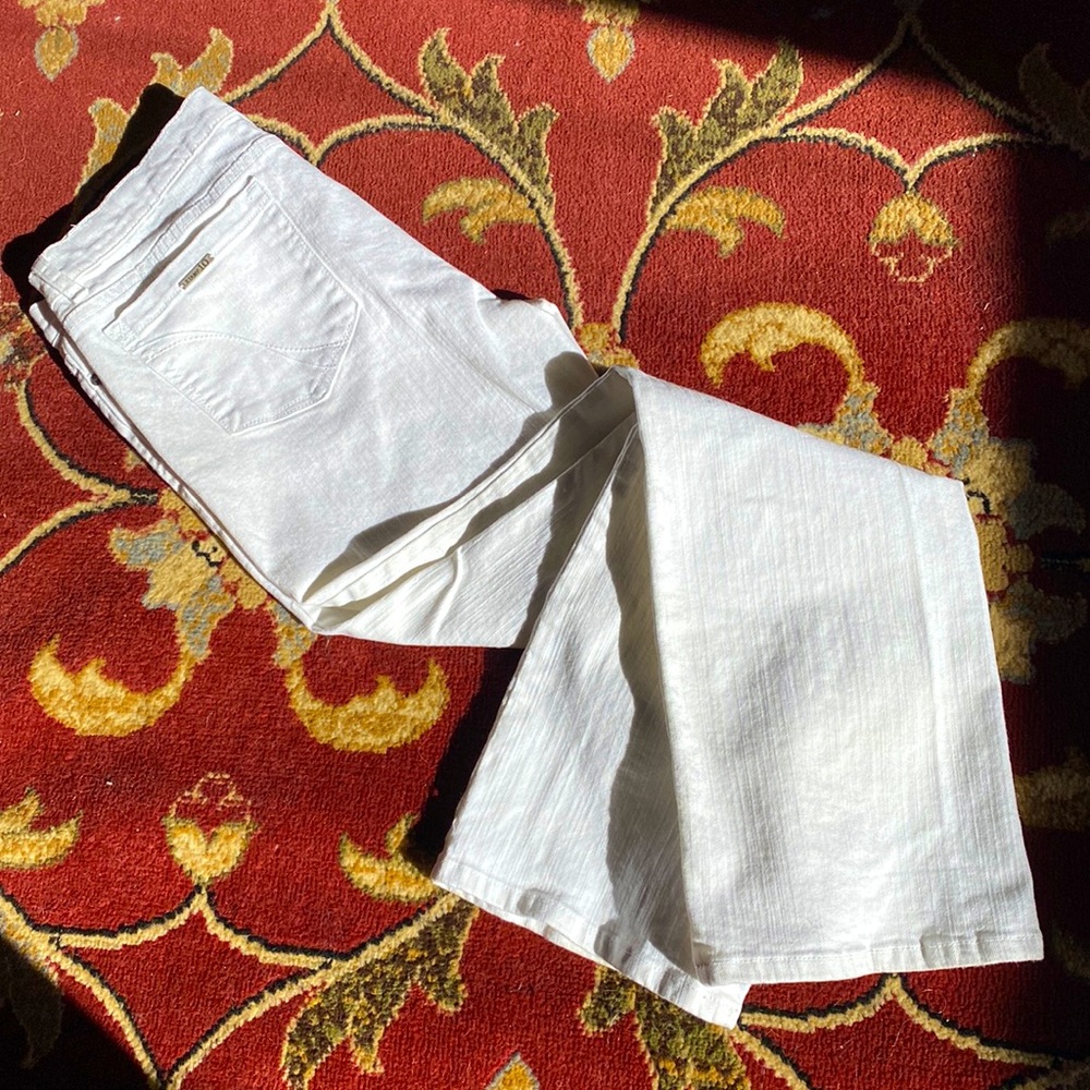 White stretch classic jeans Stamp 10 NWOT